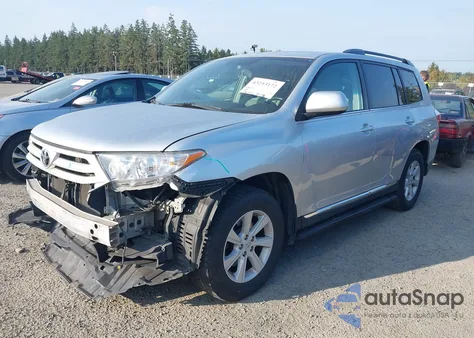 2013 Toyota Highlander Base Plus V6 z USA, uszkodzony, nr VIN 5TDZK3EH2DS100380